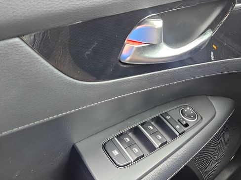 Used 2023 Kia Forte GT-Line w/ GT-Line Premium Package FWD image 31