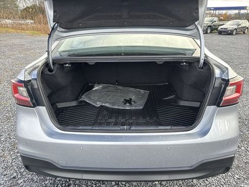 Used 2022 Subaru Legacy Limited image 27