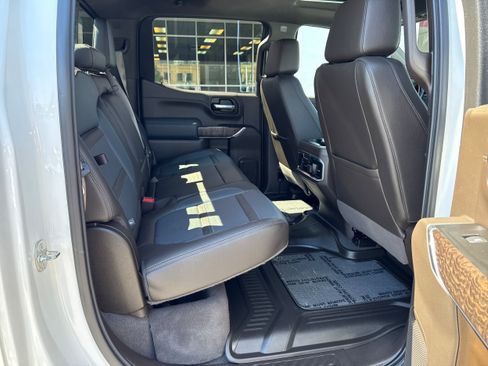 Used 2020 GMC Sierra 1500 Denali w/ Denali Ultimate Package AWD/4WD image 13