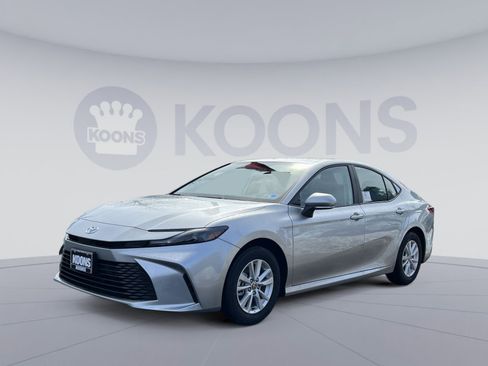 New 2026 Toyota Camry LE image 1