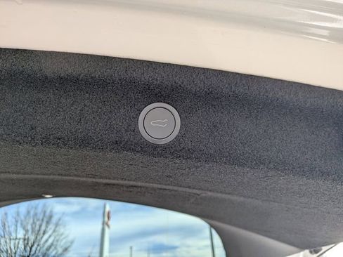 Used 2026 Tesla Model Y 2WD image 26