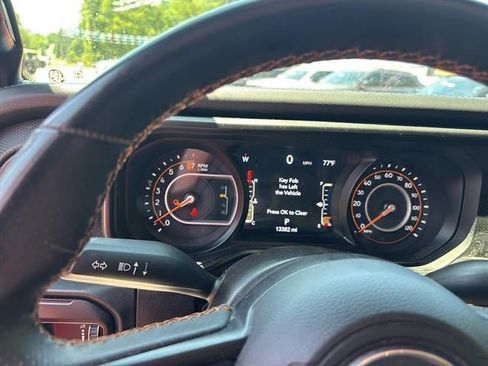 Used 2024 Jeep Gladiator Mojave AWD/4WD image 20