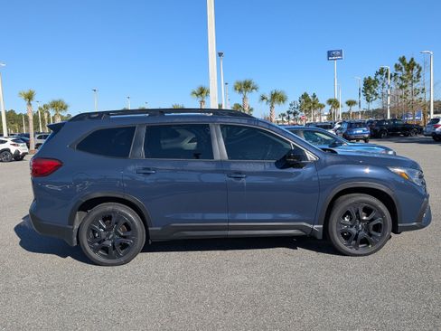 Used 2025 Subaru Ascent Onyx Edition AWD/4WD image 3