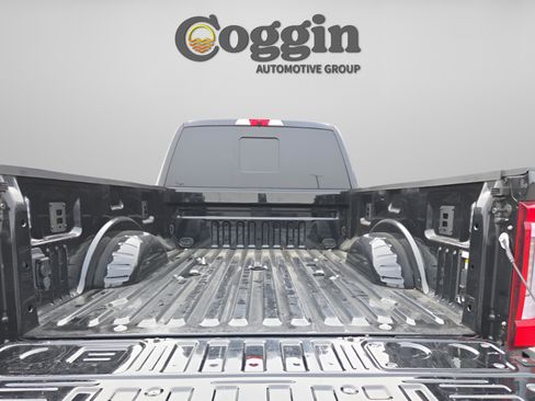 Used 2024 Ford F250 Platinum w/ Tremor Off-Road Package image 32