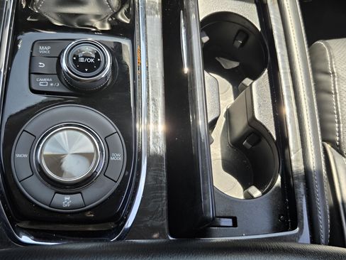 Used 2021 INFINITI QX80 Luxe RWD image 19