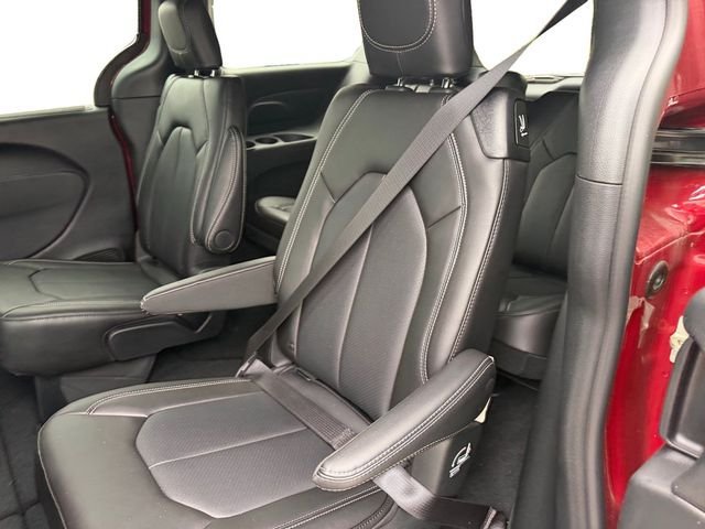 New 2026 Chrysler Pacifica Select w/ S Appearance Package AWD/4WD image 10