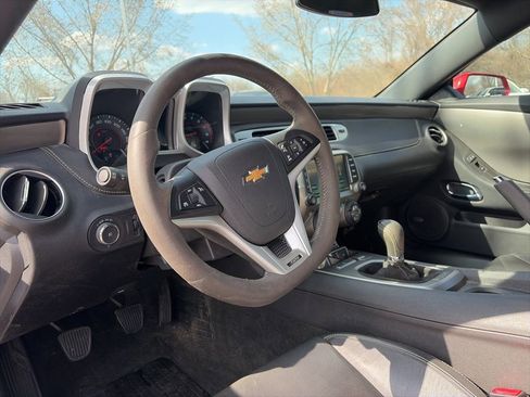 Used 2014 Chevrolet Camaro SS w/ SS Performance Package image 11