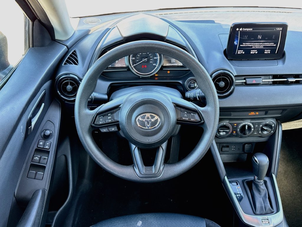 Used 2019 Toyota Yaris L FWD image 34