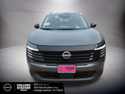 New 2026 Nissan Kicks SV image 9