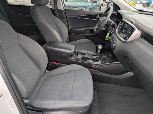 Used 2019 Kia Sorento L image 27