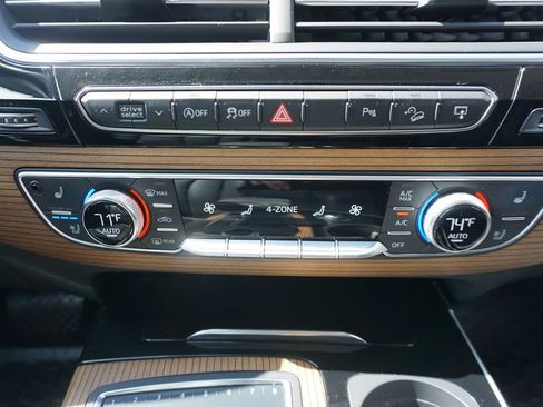 Used 2017 Audi Q7 3.0T Prestige image 11