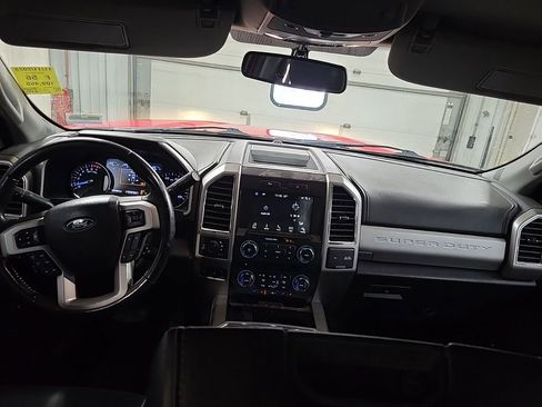 Used 2018 Ford F250 Lariat w/ Lariat Value Package image 11