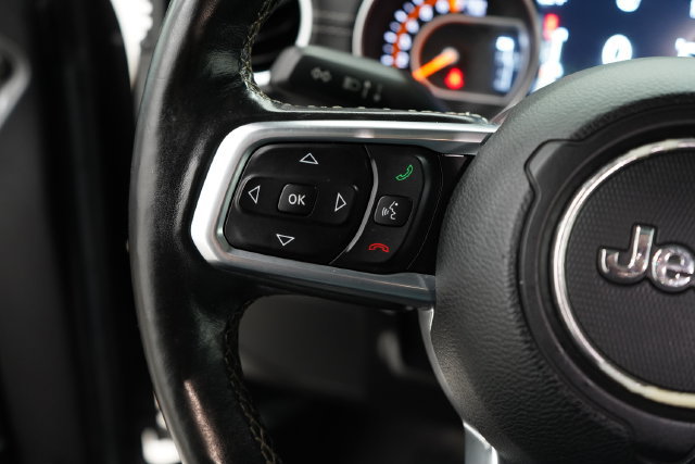 Used 2019 Jeep Wrangler Unlimited Sahara w/ Quick Order Package 24M Moab AWD/4WD image 16