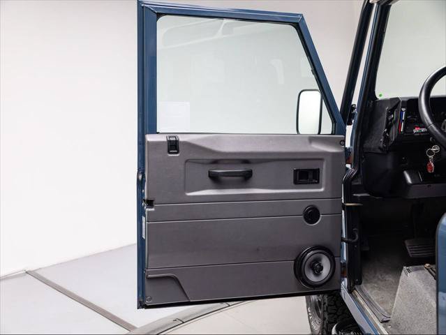 Used 1997 Land Rover Defender 90 AWD/4WD image 26