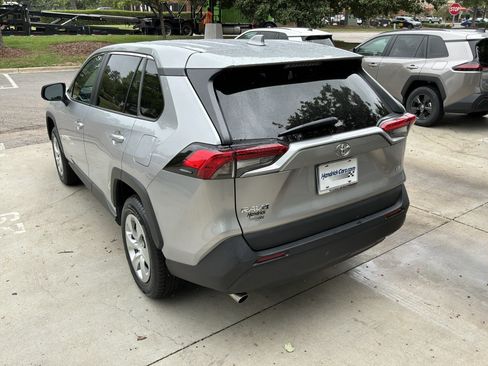 Used 2023 Toyota RAV4 LE FWD image 8