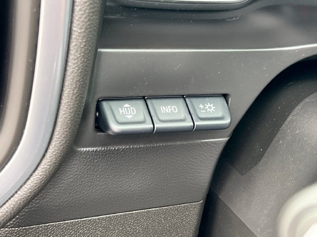 Used 2020 Chevrolet Silverado 1500 High Country w/ Technology Package AWD/4WD image 42
