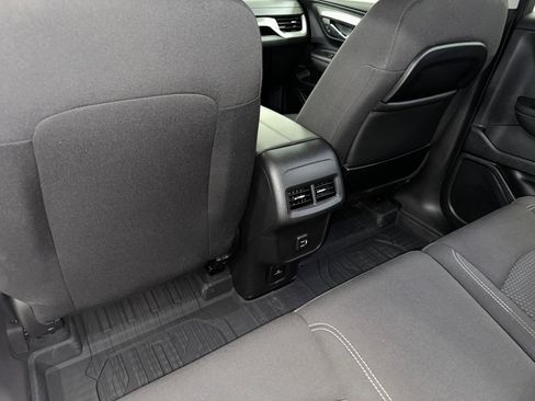 Certified 2022 GMC Terrain SLE w/ Driver Convenience Package image 22