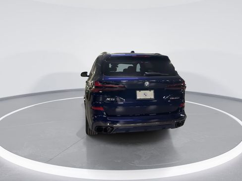 New 2026 BMW X5 M60i image 6