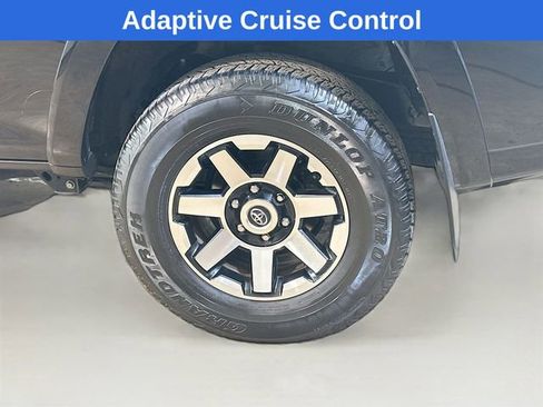 Used 2023 Toyota 4Runner TRD Off-Road Premium image 9
