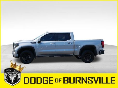 Used 2024 GMC Sierra 1500 AT4 w/ Technology Package AWD/4WD image 4