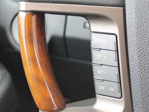 Used 2013 Lincoln Navigator 4WD w/ HD Trailer Tow Pkg image 28