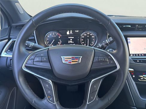 Certified 2025 Cadillac XT5 Premium Luxury image 22