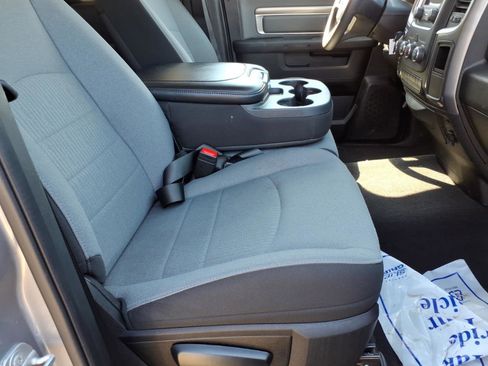 Used 2024 RAM 1500 Classic SLT image 6