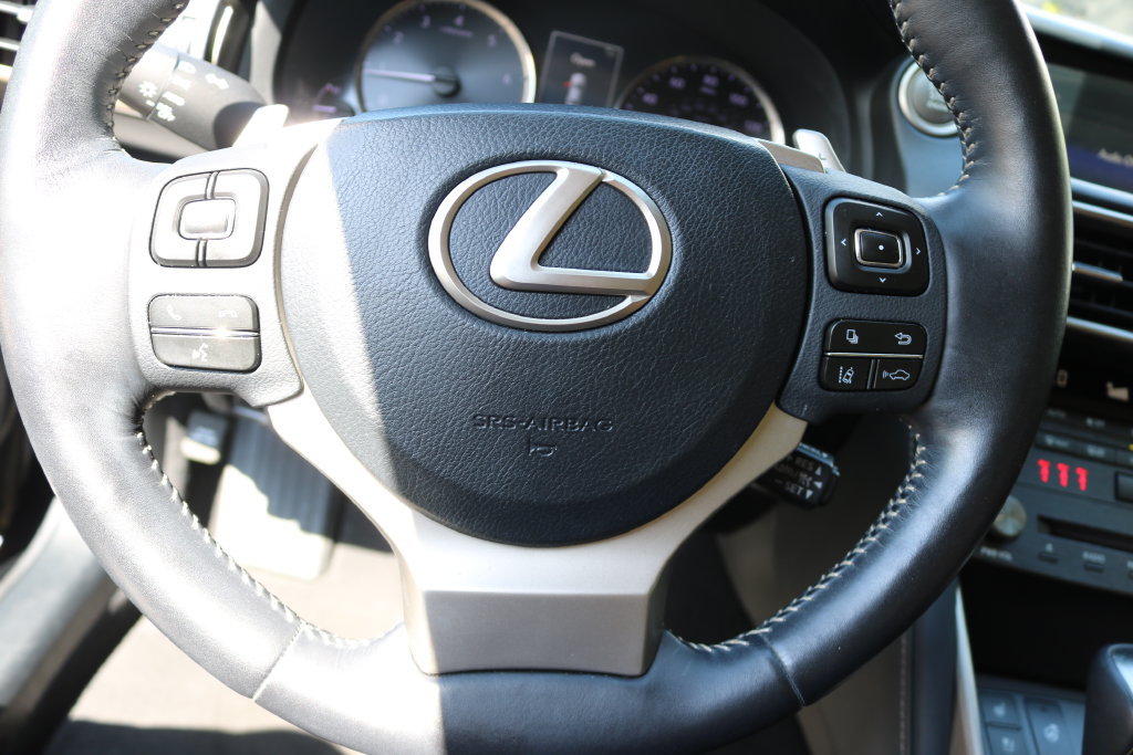 Used 2019 Lexus IS 300 w/ Premium Package RWD image 21