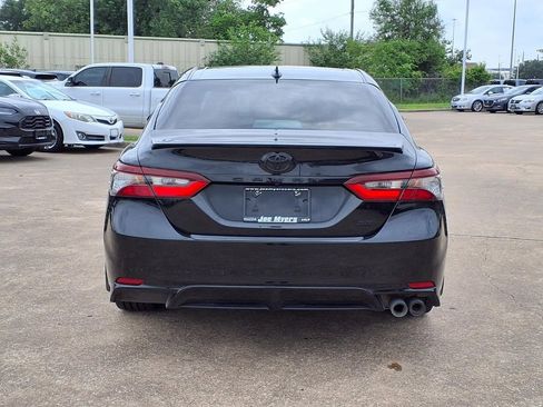 Used 2024 Toyota Camry SE FWD image 8