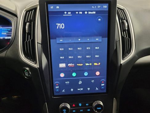 Used 2024 Ford Edge SEL image 25