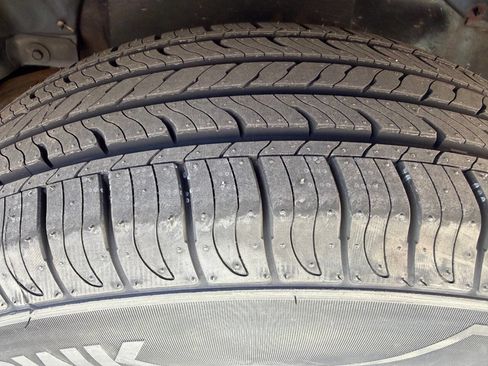 Used 2000 Chevrolet S10 Pickup LS w/ Preferred Equipment Group image 21