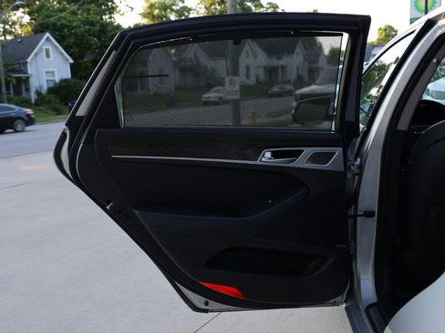 Used 2018 Genesis G80 3.8 w/ Option Group 02 image 18