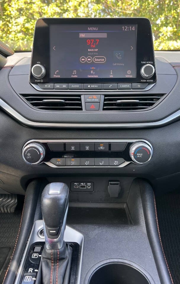 Used 2021 Nissan Altima 2.5 SR FWD image 25