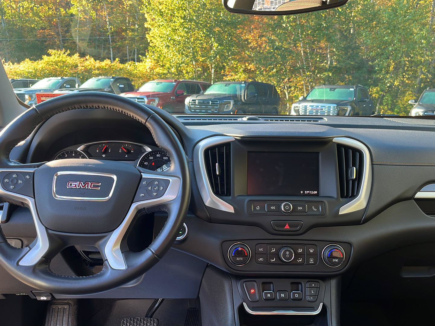 Used 2020 GMC Terrain SLE w/ Driver Convenience Package AWD/4WD image 21