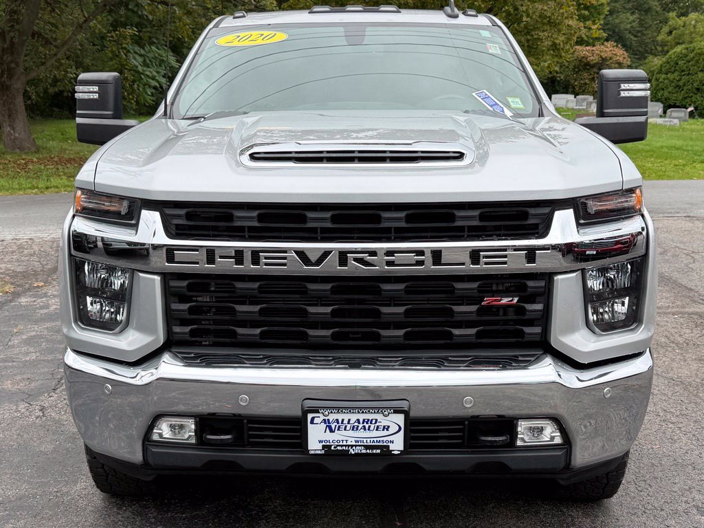 Used 2020 Chevrolet Silverado 3500 LT w/ All Star Edition AWD/4WD image 2