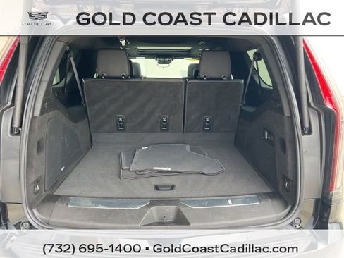Certified 2024 Cadillac Escalade ESV Premium Luxury AWD/4WD image 14
