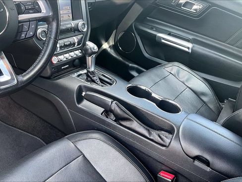 Used 2017 Ford Mustang Premium RWD image 14