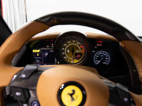 Used 2022 Ferrari 812 GTS RWD image 42