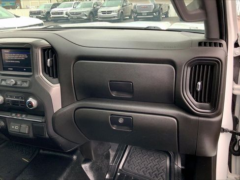 Used 2022 GMC Sierra 2500 Pro w/ Convenience Package AWD/4WD image 12