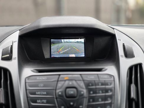 Used 2016 Ford Transit Connect XL image 18