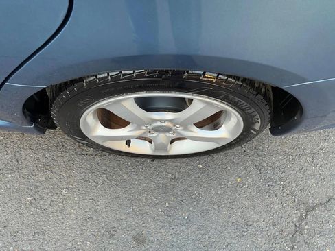 Used 2007 Subaru Legacy 2.5i Limited image 10