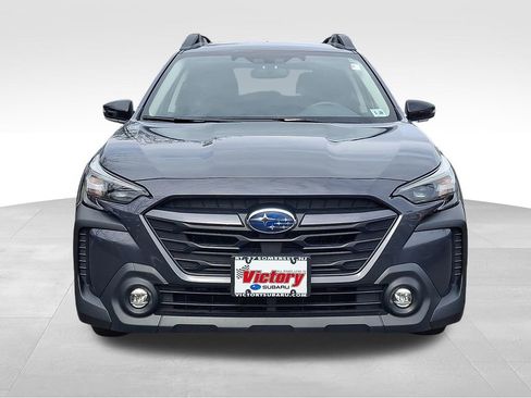 Used 2023 Subaru Outback Premium image 2