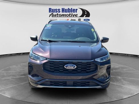 Used 2023 Ford Escape ST-Line w/ Tech Pack #1 FWD image 10