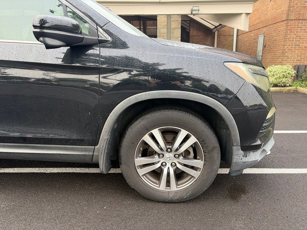 Used 2016 Honda Pilot EX image 5
