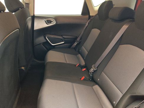 Used 2023 Kia Soul LX w/ Option Group 015 FWD image 18