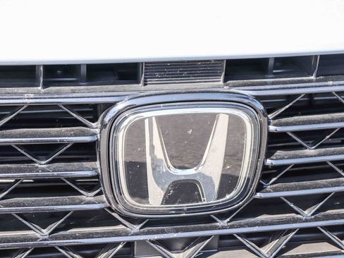 Used 2024 Honda Accord Sport image 4