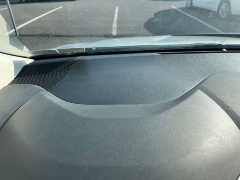 Used 2025 Toyota Corolla LE image 33