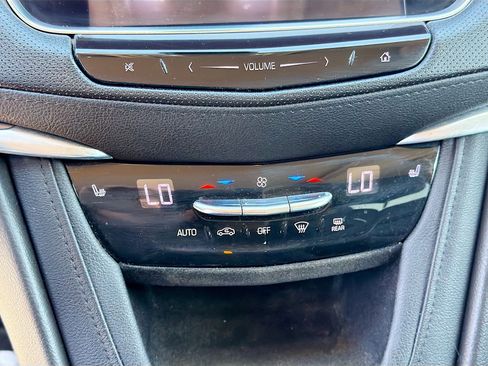 Used 2019 Cadillac XT5 Luxury image 33