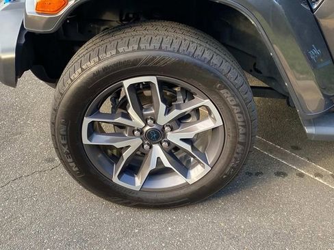 Used 2024 Jeep Wrangler Unlimited w/ Convenience Group image 6