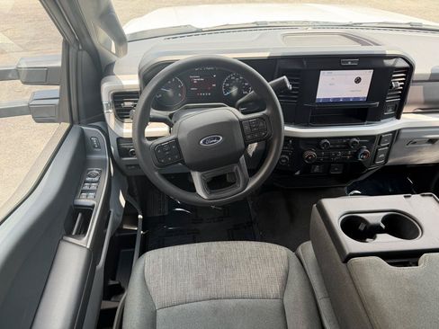 Used 2025 Ford F350 XLT AWD/4WD image 14